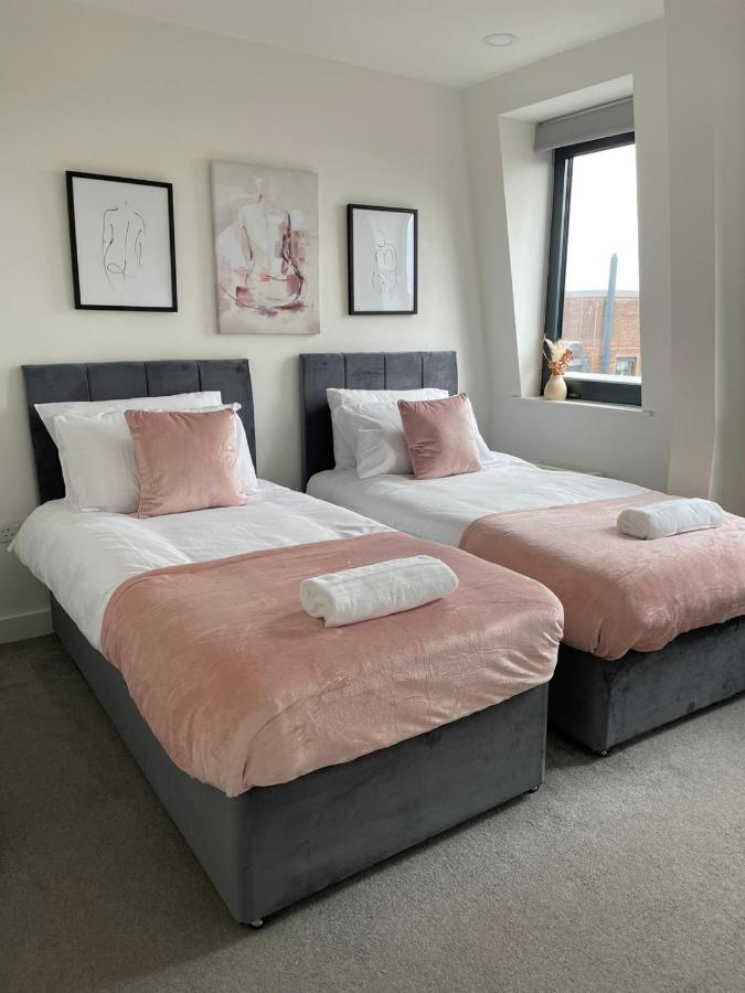 Premier Suite- Bedford City Centre With Free Gym & Parking Dış mekan fotoğraf